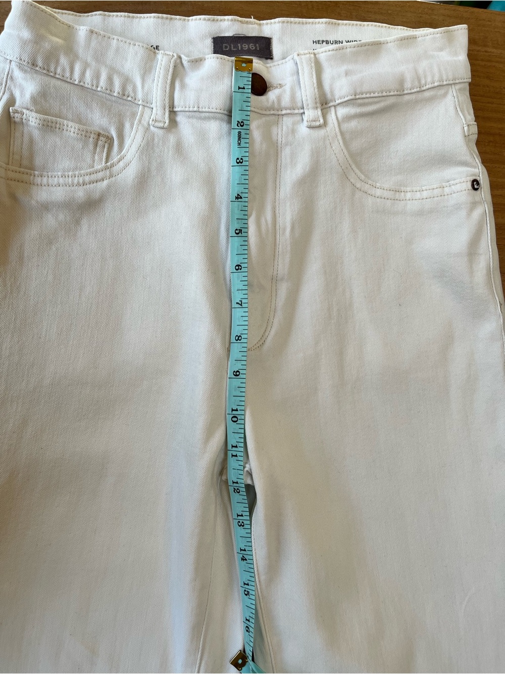 DL1969 Hepburn Wide Leg High-Rise Cropped Jeans in Eggshell - 27 waist - Picture 9 of 10